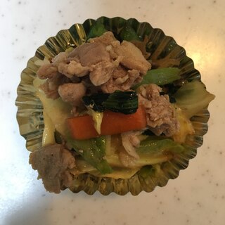 豚肉と小松菜とキャベツの野菜炒め(^ ^)